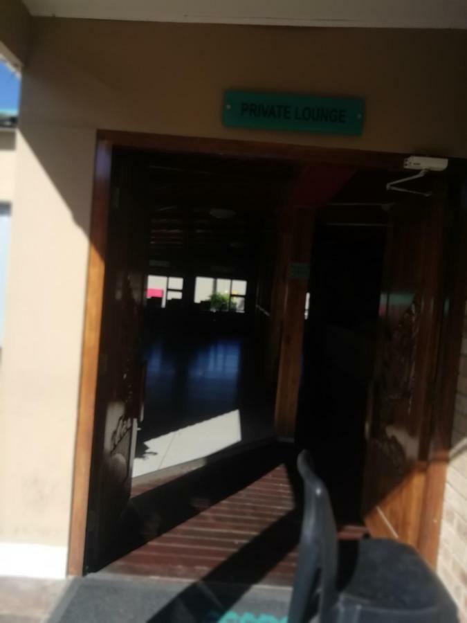 威廉王城Hemmingways住宿加早餐旅馆 外观 照片